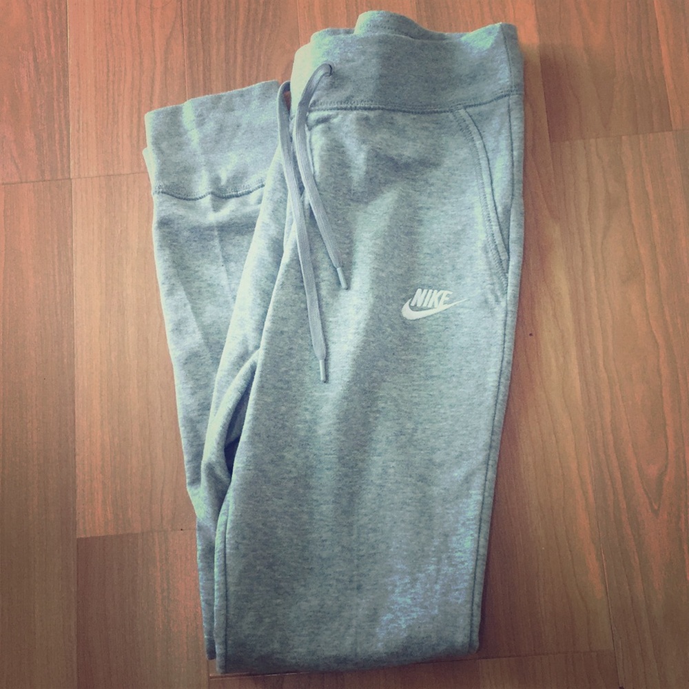 Gray Nike sweatpants